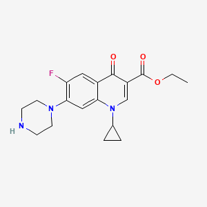 Ethyl 1-cyclopropyl-6-fluoro-4-oxo-7-(piperazin-1-yl)-1,4-dihydroquinoline-3-carboxylate chemical structure (CAS 105404-65-7)