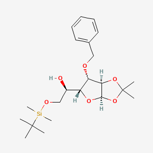 (R)-1-((3aR,5R,6S,6aR)-6-(Benzyloxy)-2,2-dimethyltetrahydrofuro[2,3-d][1,3]dioxol-5-yl)-2-((tert-butyldimethylsilyl)oxy)ethan-1-ol chemical structure (CAS 106445-04-9)