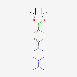 1-Isopropyl-4-(4-(4,4,5,5-tetramethyl-1,3,2-dioxaborolan-2-yl)phenyl)piperazine chemical structure (CAS 1073354-18-3)