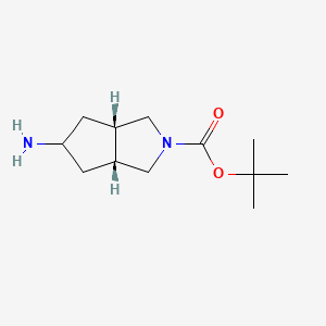 rel-(3aR,5s,6aS)-tert-Butyl 5-aminohexahydrocyclopenta[c]pyrrole-2(1H)-carboxylate chemical structure (CAS 1221439-83-3)