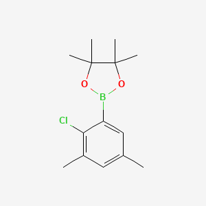 2-(2-Chloro-3,5-dimethylphenyl)-4,4,5,5-tetramethyl-1,3,2-dioxaborolane chemical structure (CAS 1256781-74-4)