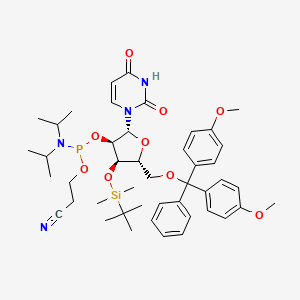 (2R,3R,4R,5R)-5-((Bis(4-methoxyphenyl)(phenyl)methoxy)methyl)-4-((tert-butyldimethylsilyl)oxy)-2-(2,4-dioxo-3,4-dihydropyrimidin-1(2H)-yl)tetrahydrofuran-3-yl (2-cyanoethyl) diisopropylphosphoramidite chemical structure (CAS 129451-77-0)