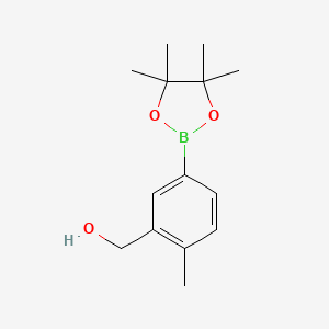 (2-Methyl-5-(4,4,5,5-tetramethyl-1,3,2-dioxaborolan-2-yl)phenyl)methanol chemical structure (CAS 1544673-46-2)