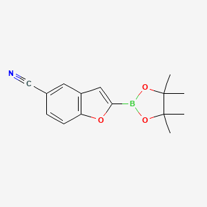 2-(4,4,5,5-Tetramethyl-1,3,2-dioxaborolan-2-yl)benzofuran-5-carbonitrile chemical structure (CAS 1620067-60-8)