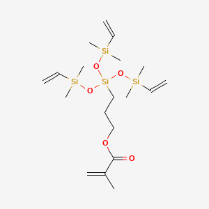 3-(3-((Dimethyl(vinyl)silyl)oxy)-1,1,5,5-tetramethyl-1,5-divinyltrisiloxan-3-yl)propyl methacrylate chemical structure (CAS 17096-10-5)