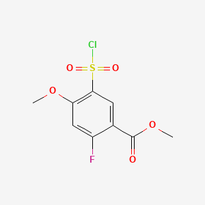 Methyl 5-(chlorosulfonyl)-2-fluoro-4-methoxybenzoate chemical structure (CAS 2060056-99-5)