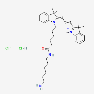 1-(6-((6-Aminohexyl)amino)-6-oxohexyl)-3,3-dimethyl-2-(3-(1,3,3-trimethylindolin-2-ylidene)prop-1-en-1-yl)-3H-indol-1-ium chloride hydrochloride chemical structure (CAS 2247688-56-6)