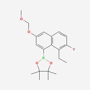 2-(8-Ethyl-7-fluoro-3-(methoxymethoxy)naphthalen-1-yl)-4,4,5,5-tetramethyl-1,3,2-dioxaborolane chemical structure (CAS 2621932-48-5)
