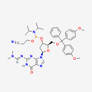 (2R,3S,5R)-2-((Bis(4-methoxyphenyl)(phenyl)methoxy)methyl)-5-(2-(((dimethylamino)methylene)amino)-6-oxo-3H-purin-9(6H)-yl)tetrahydrofuran-3-yl (2-cyanoethyl) diisopropylphosphoramidite chemical structure (CAS 330628-04-1)