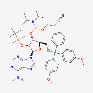 (2R,3R,4R,5R)-2-((Bis(4-methoxyphenyl)(phenyl)methoxy)methyl)-4-((tert-butyldimethylsilyl)oxy)-5-(6-(methylamino)-9H-purin-9-yl)tetrahydrofuran-3-yl (2-cyanoethyl) diisopropylphosphoramidite chemical structure (CAS 588698-79-7)