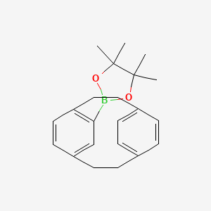 4,4,5,5-Tetramethyl-2-tricyclo[8.2.2.24,7]hexadeca-4,6,10,12,13,15-hexaen-5-yl-1,3,2-dioxaborolane chemical structure (CAS 847974-13-4)