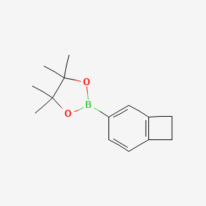 2-(Bicyclo[4.2.0]octa-1,3,5-trien-3-yl)-4,4,5,5-tetramethyl-1,3,2-dioxaborolane chemical structure (CAS 866756-09-4)