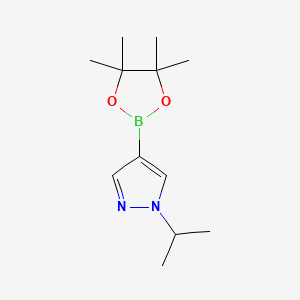1-Isopropyl-4-(4,4,5,5-tetramethyl-1,3,2-dioxaborolan-2-yl)-1H-pyrazole chemical structure (CAS 879487-10-2)
