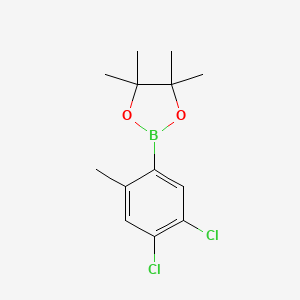 2-(4,5-Dichloro-2-methylphenyl)-4,4,5,5-tetramethyl-1,3,2-dioxaborolane chemical structure